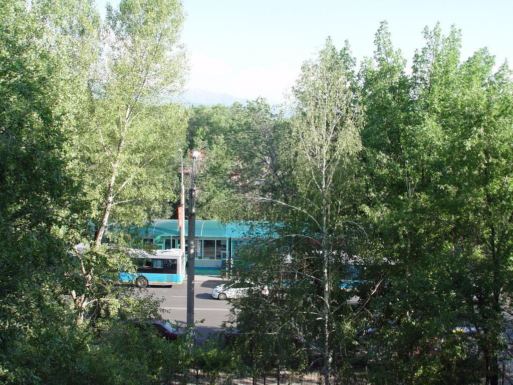 Lessor Centre Apartments Almaty Room photo